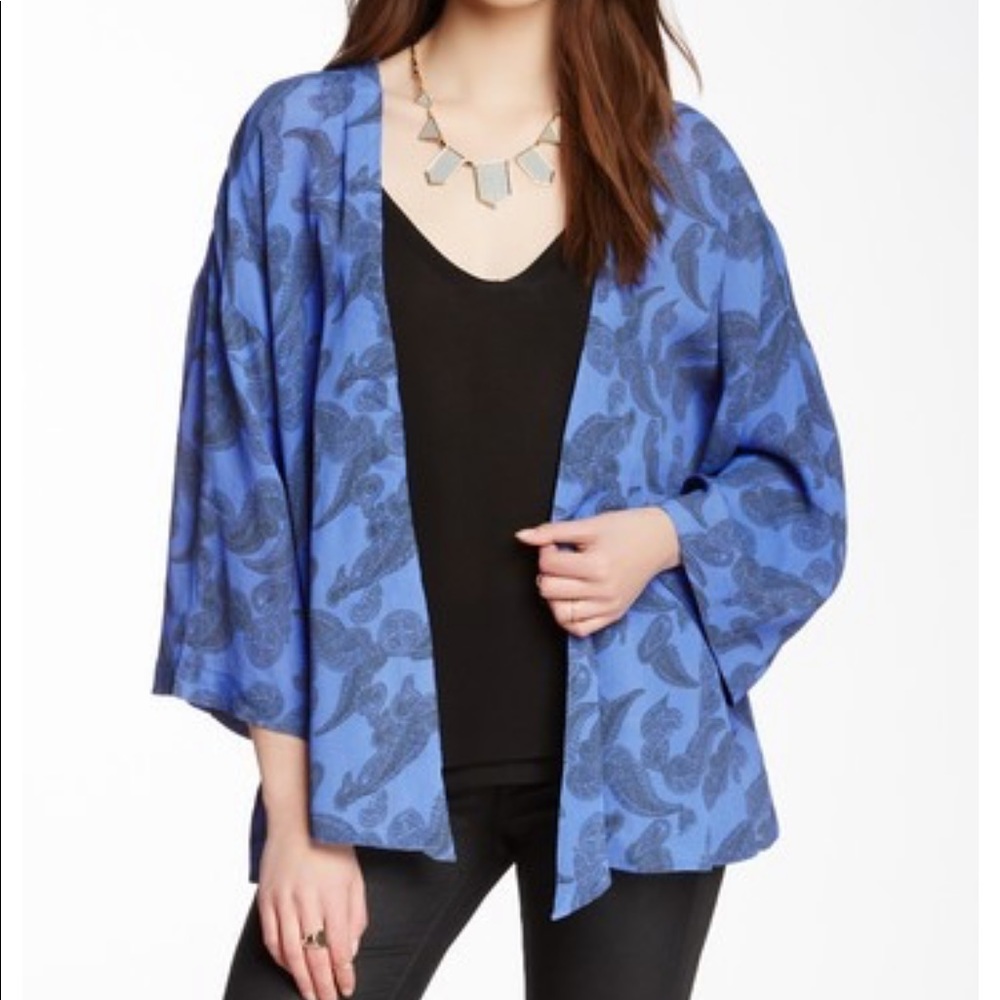HOH House of Harlow 1960 Mai Kimono